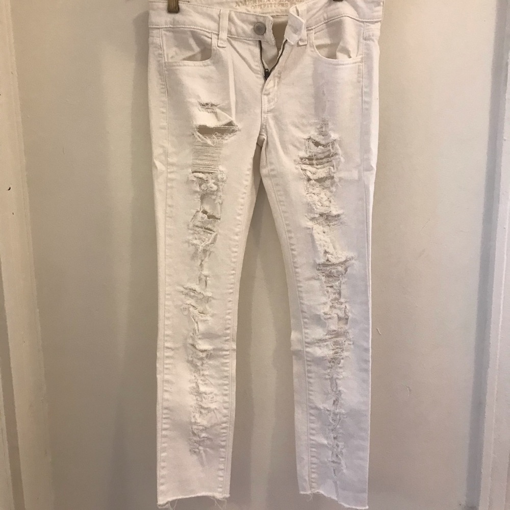 American Eagle Distressed Jegging